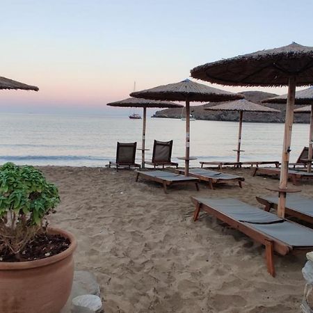Tramonto Nel Delfini Apartment Kini Exterior photo