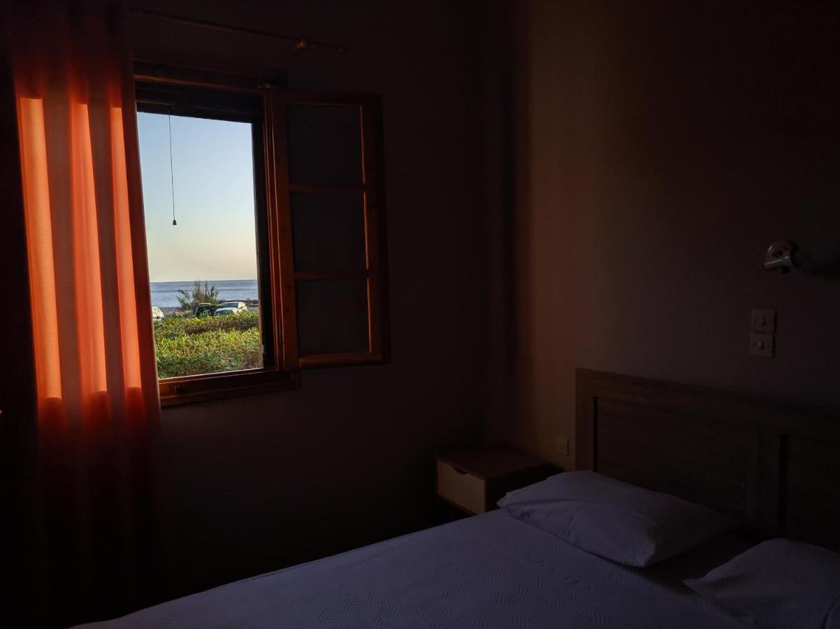Tramonto Nel Delfini Apartment Kini Exterior photo
