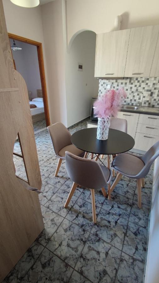 Tramonto Nel Delfini Apartment Kini Exterior photo