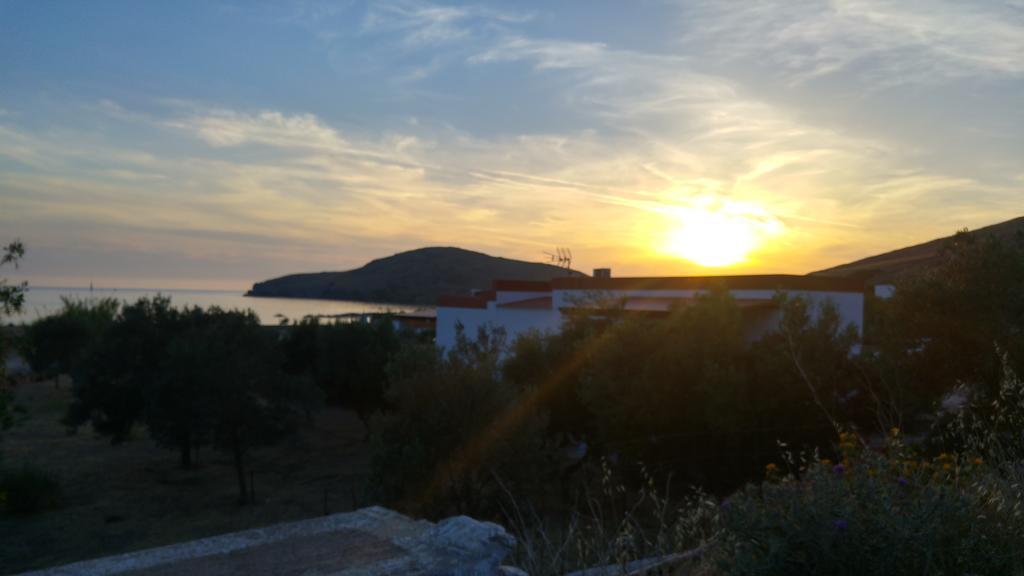 Tramonto Nel Delfini Apartment Kini Exterior photo