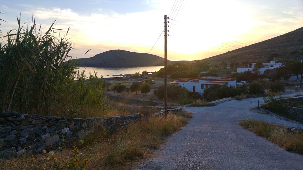 Tramonto Nel Delfini Apartment Kini Exterior photo
