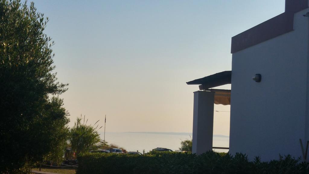 Tramonto Nel Delfini Apartment Kini Exterior photo